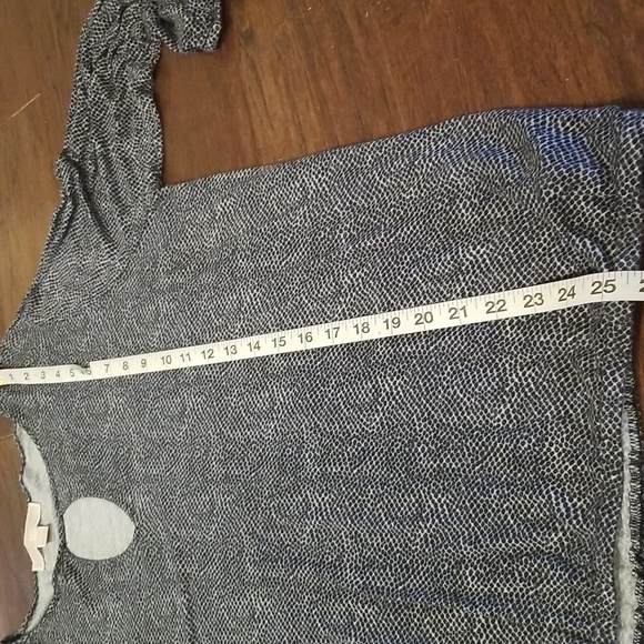 Michael Michael Kors  Black and Gray 3/4 Sleeve Top - Picture 5 of 8